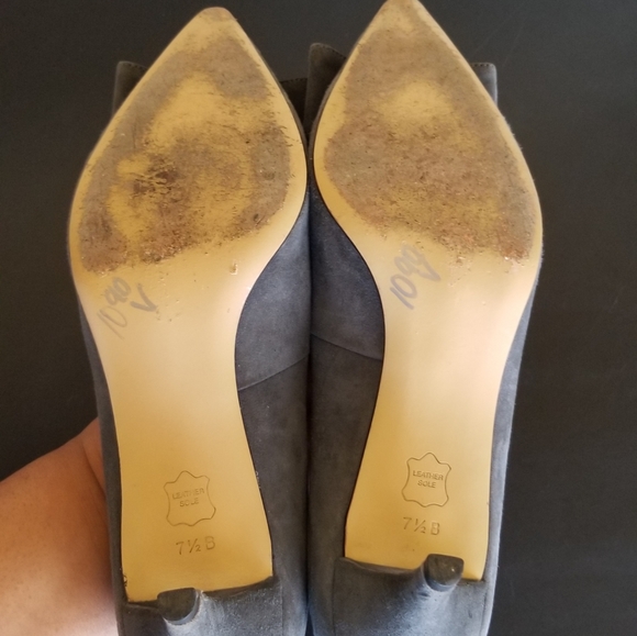 TALBOTS SUEDE DAHLIA BOW HEELS - Picture 4 of 7